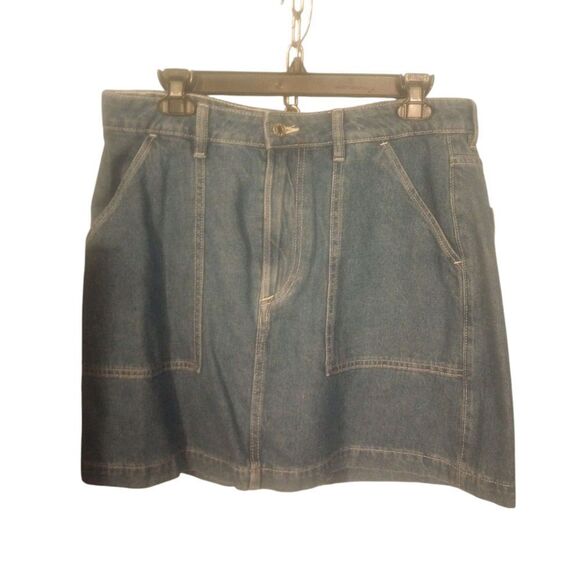 &Denim medium wash mini skirt with large front pockets - Picture 1 of 8